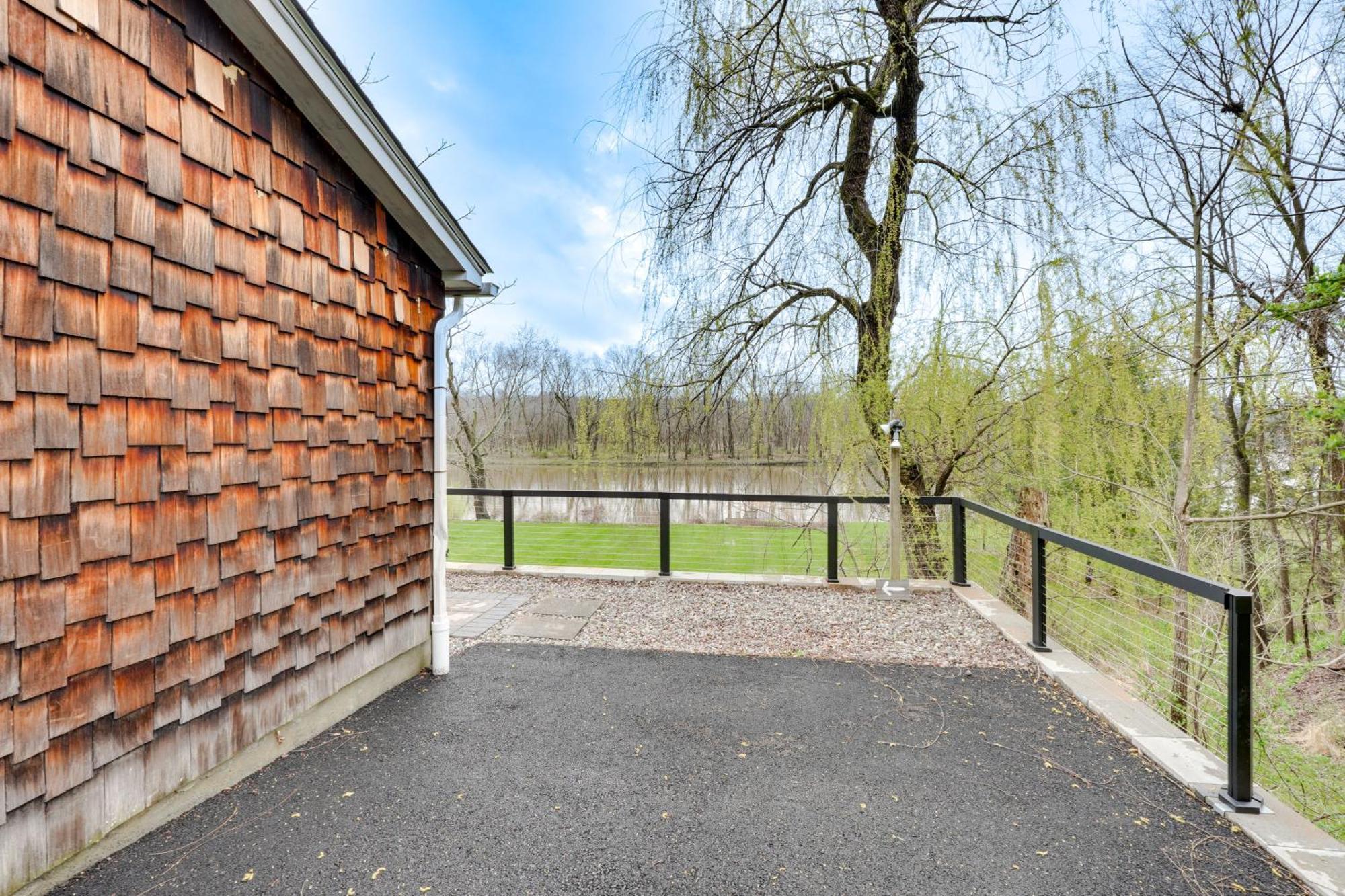 Cozy Upstate Studio With Walkill River Views! New Paltz Bagian luar foto